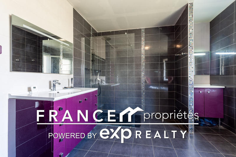 Maison contemporaine - 160 m² - 4 pièces