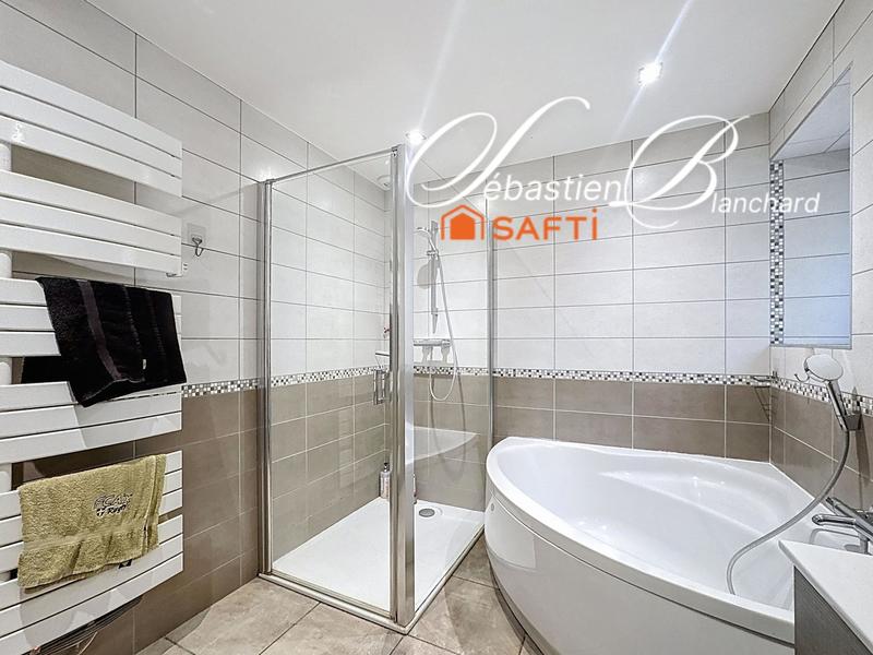 Maison - 175 m² - 6 pièces