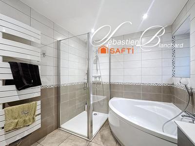 Maison - 175 m² - 6 pièces