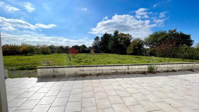 Maison - 254 m² - 10 pièces