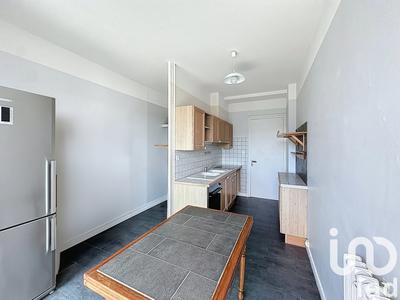 Appartement - 80 m² - 3 pièces