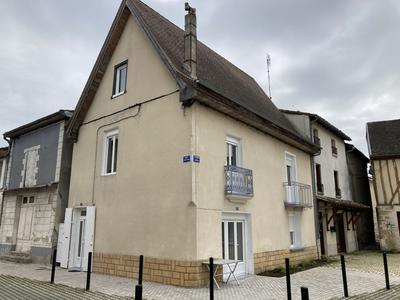 Maison traditionnelle - 95 m² - 5 pièces