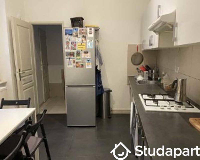 Chambre - 120 m² - 1 pièce