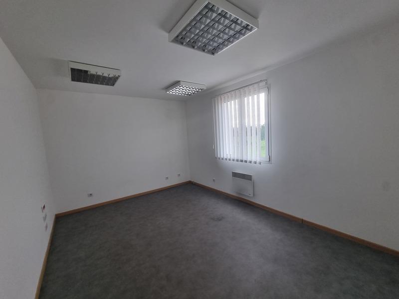 Local commercial - 126 m² - 6 pièces