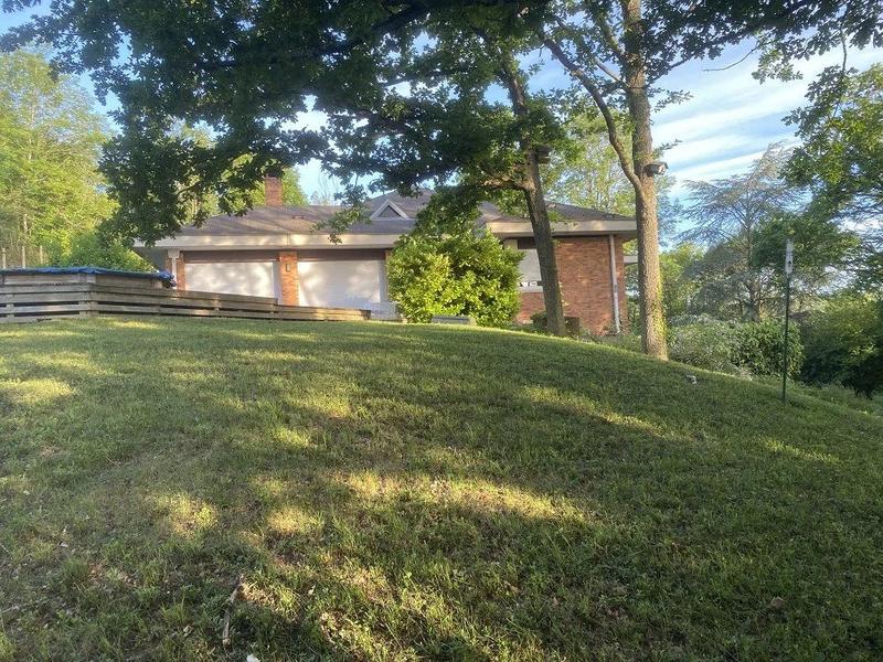 Maison - 240 m² - 6 pièces