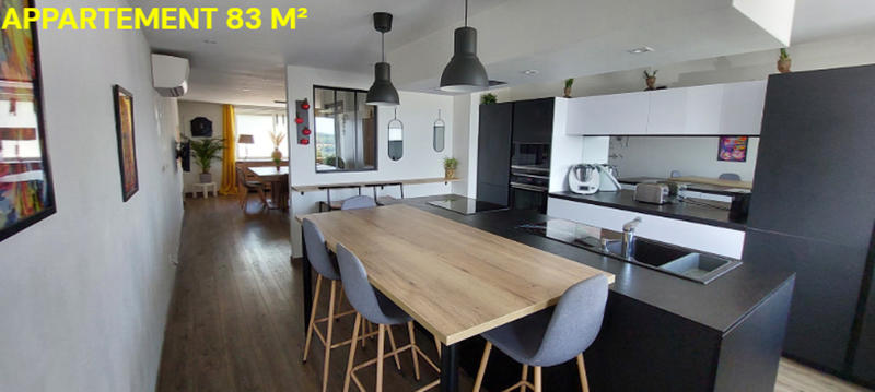 Immeuble - 233 m² - 8 pièces