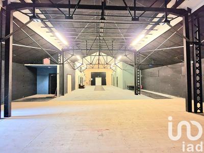 Maison - 300 m² - 4 pièces