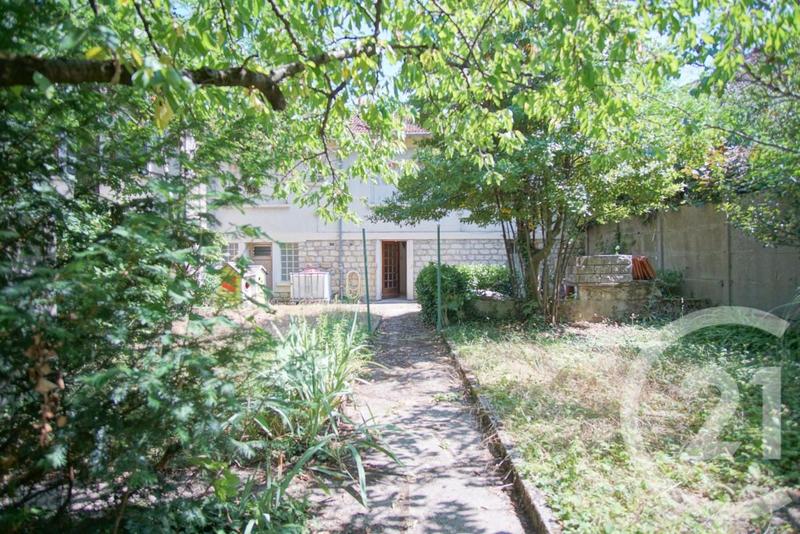 Pavillon - 137 m² - 7 pièces