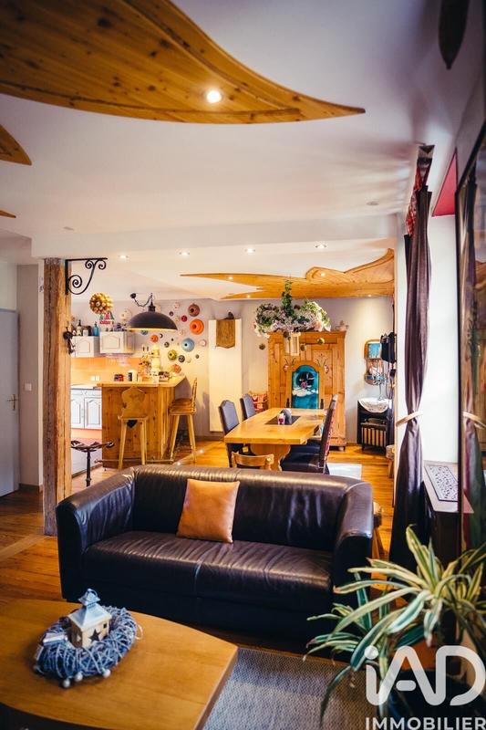 Maison - 202 m² - 5 pièces