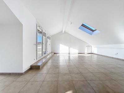 Appartement - 122 m² - 4 pièces