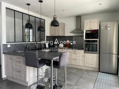 Maison - 89 m² - 3 pièces