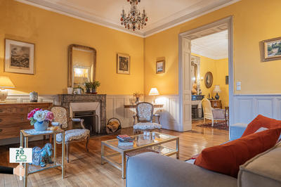 Maison - 311 m² - 12 pièces