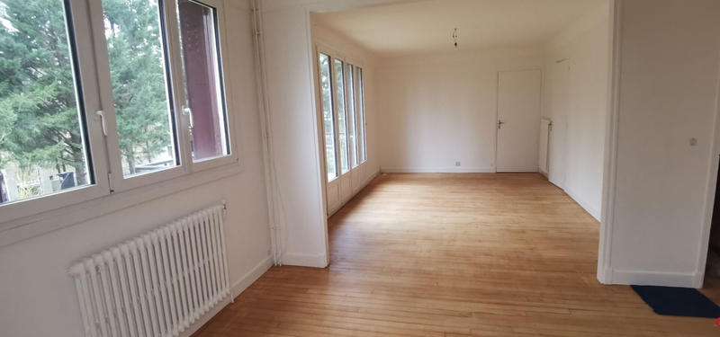 Maison - 235 m² - 7 pièces