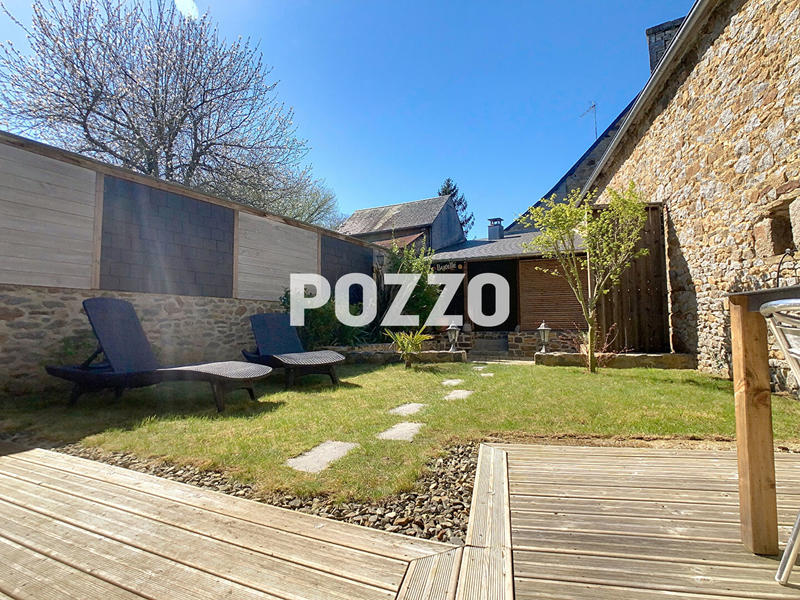 Maison - 380 m² - 11 pièces