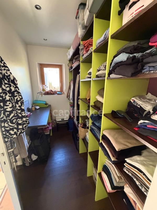 Maison - 176 m² - 7 pièces