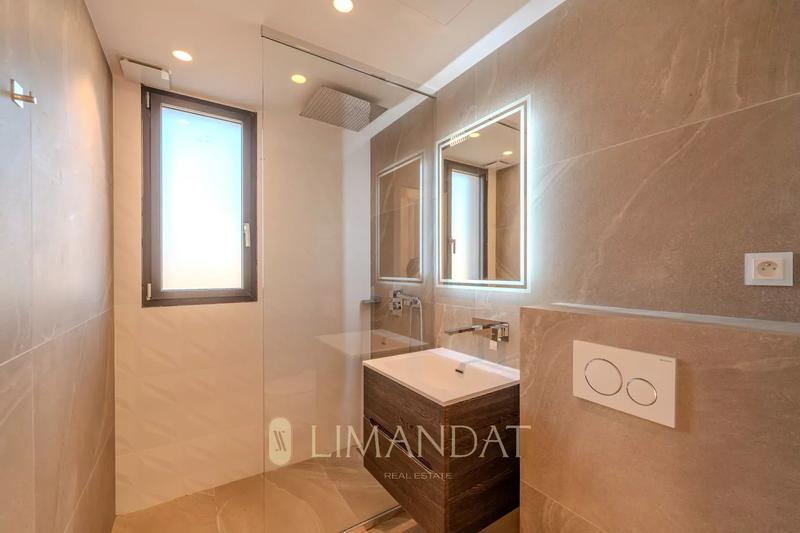 Villa - 275 m² - 7 pièces