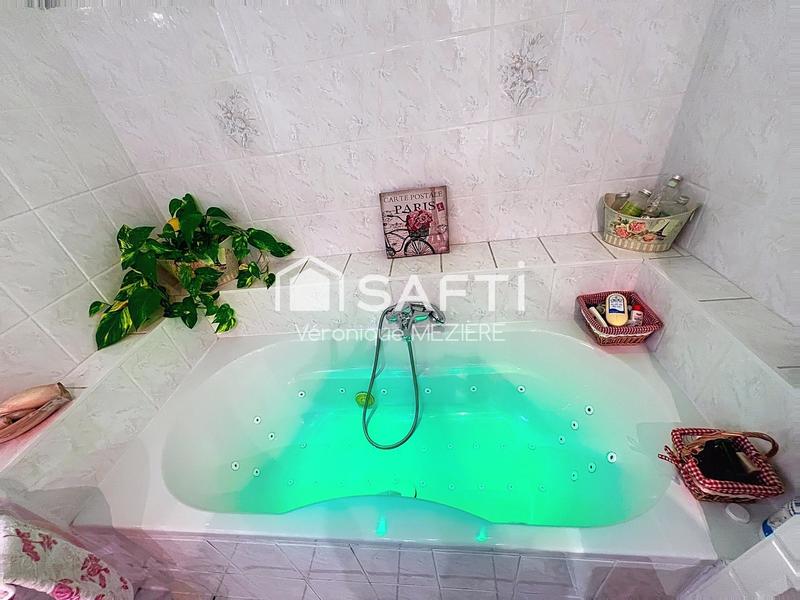 Maison - 258 m² - 9 pièces