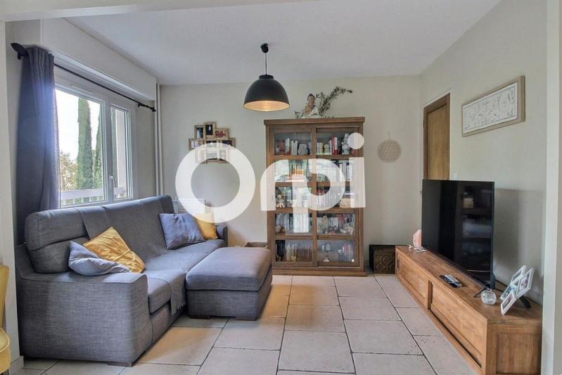 Appartement - 75 m² - 3 pièces