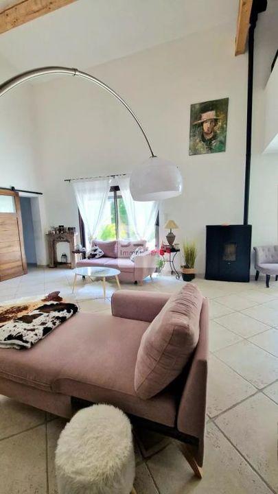 Immeuble - 315 m² - 13 pièces