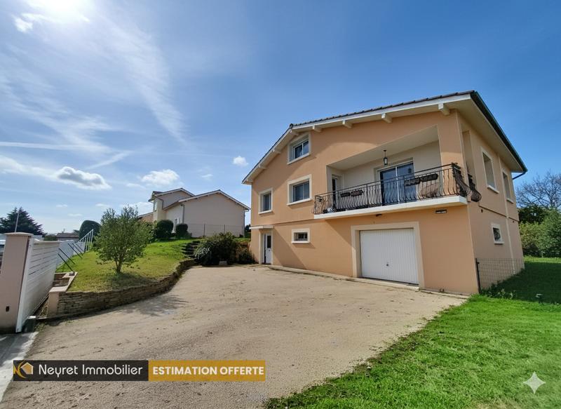 Maison - 257 m² - 8 pièces