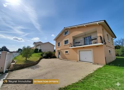 Maison - 257 m² - 8 pièces