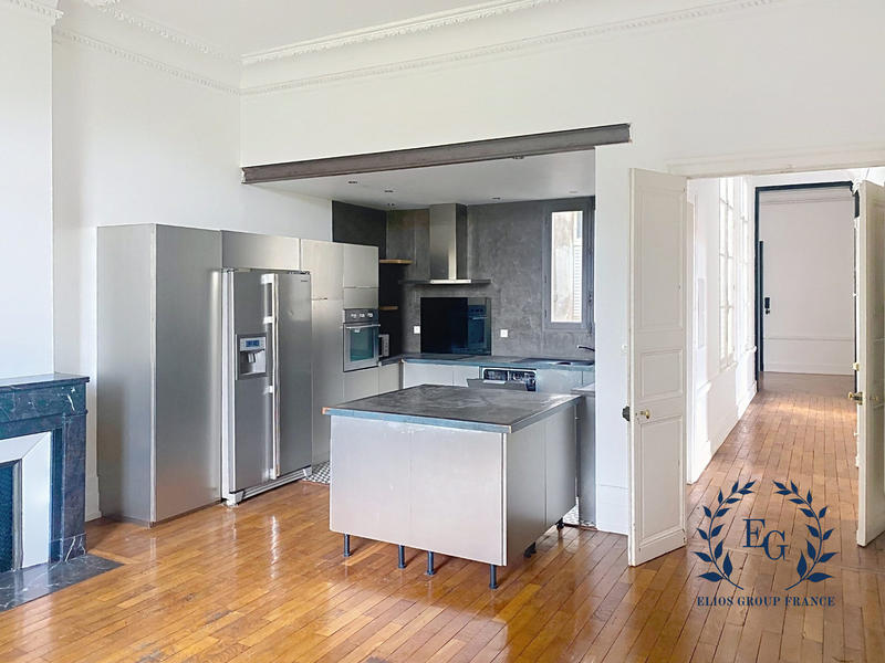 Appartement - 178 m² - 5 pièces