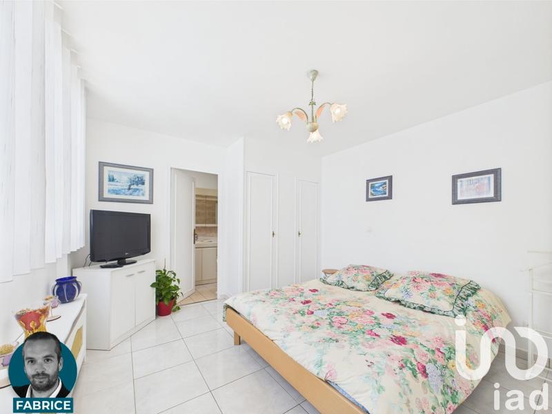 Maison - 216 m² - 8 pièces