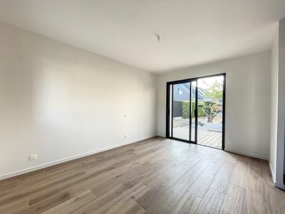 Maison contemporaine - 164 m² - 6 pièces