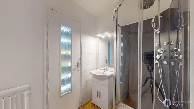 Appartement - 65 m² - 4 pièces