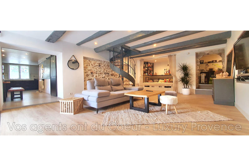 Maison - 120 m² - 6 pièces