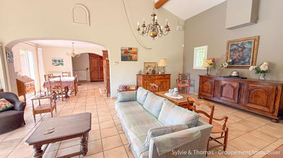 Maison - 143 m² - 5 pièces