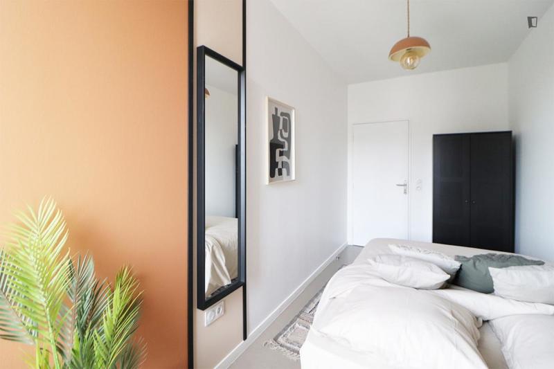 Chambre - 11 m² - 4 pièces