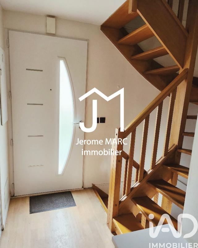 Maison - 90 m² - 5 pièces