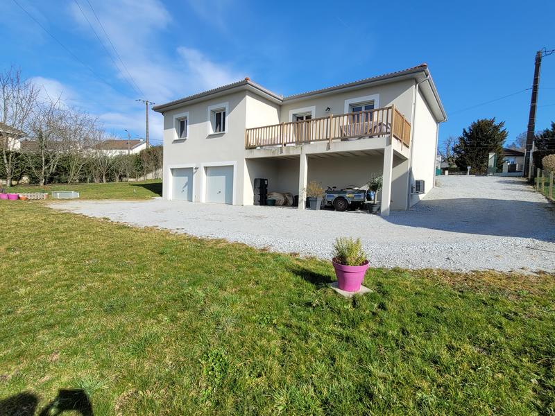 Maison - 95 m² - 4 pièces