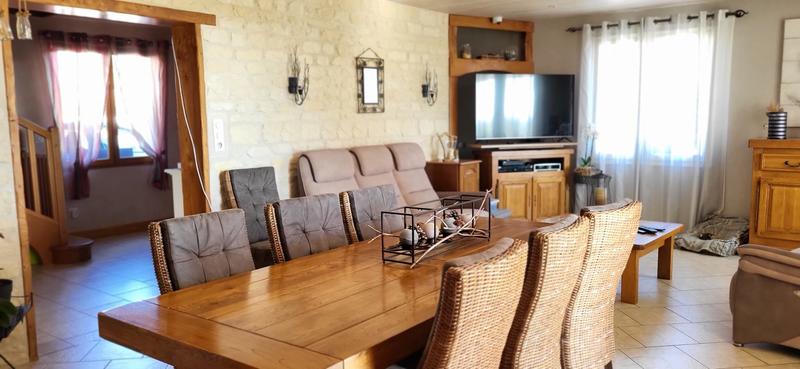 Maison traditionnelle - 166 m² - 6 pièces