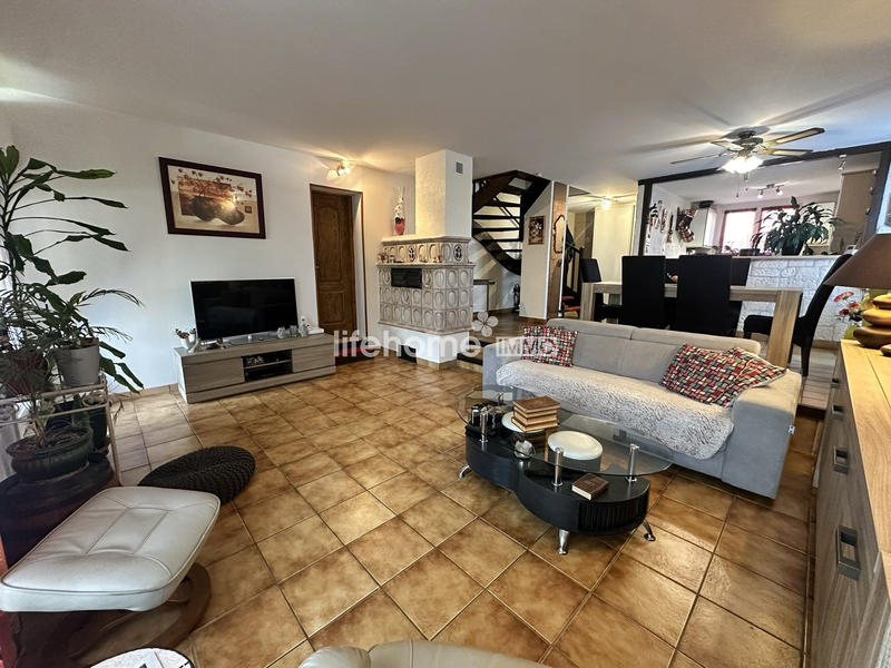 Maison - 111 m² - 5 pièces