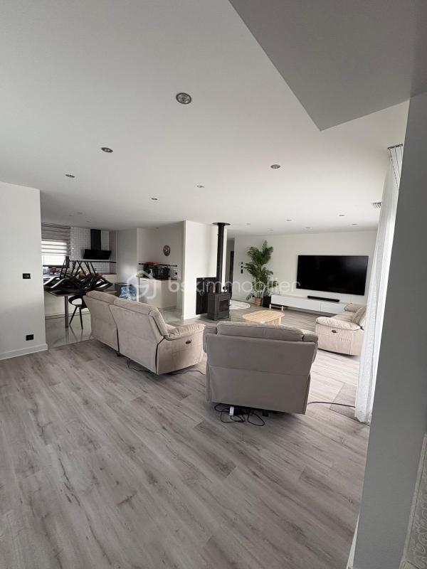 Maison - 152 m² - 6 pièces