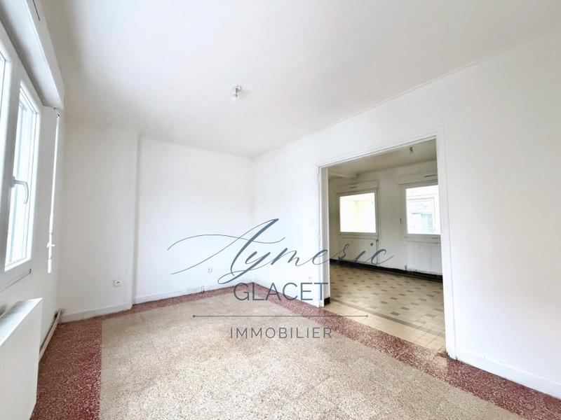 Maison - 92 m² - 5 pièces