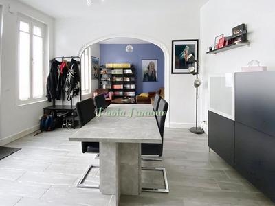 Maison - 136 m² - 6 pièces