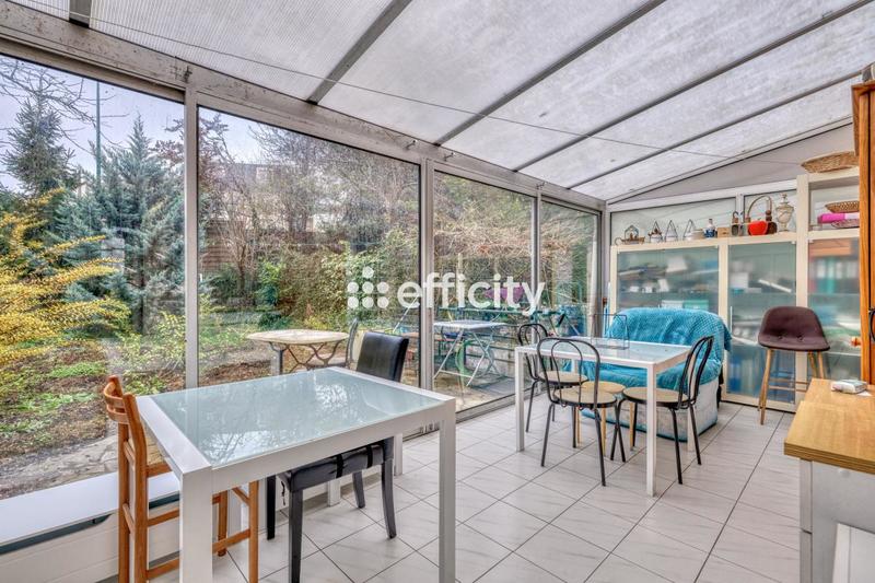 Maison - 90 m² - 3 pièces