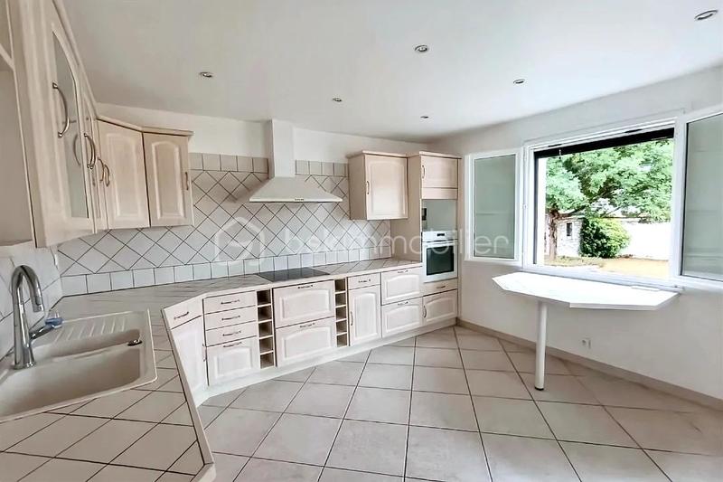 Maison - 140 m² - 6 pièces