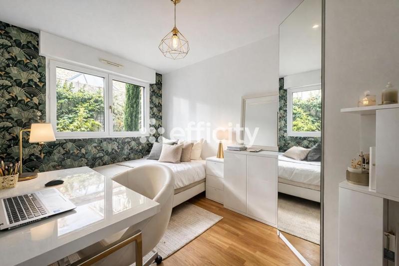 Appartement - 106 m² - 6 pièces