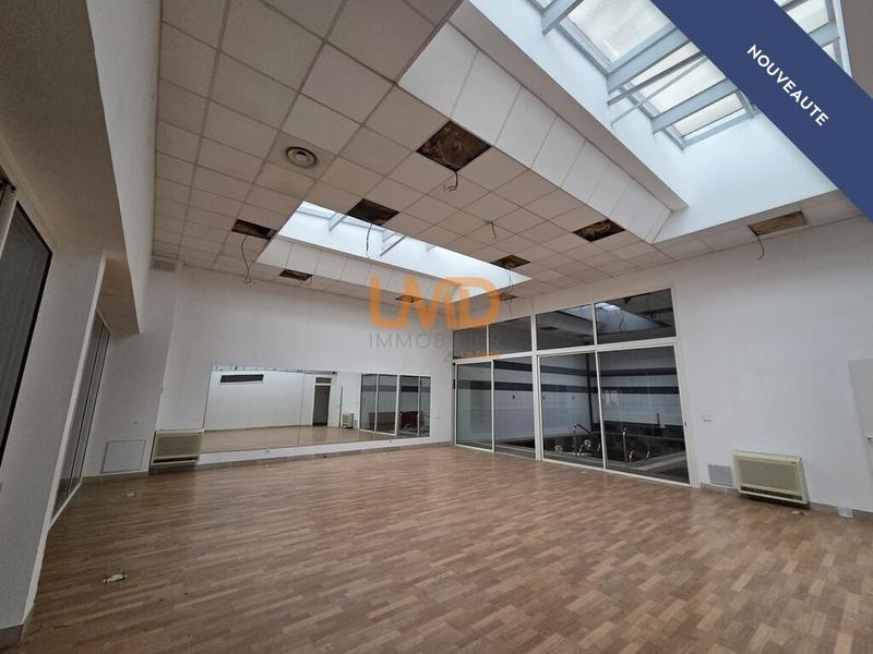 Local commercial - 430 m² - 6 pièces