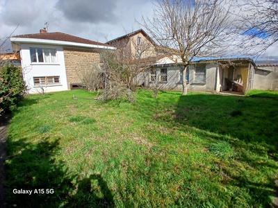 Maison - 175 m² - 8 pièces
