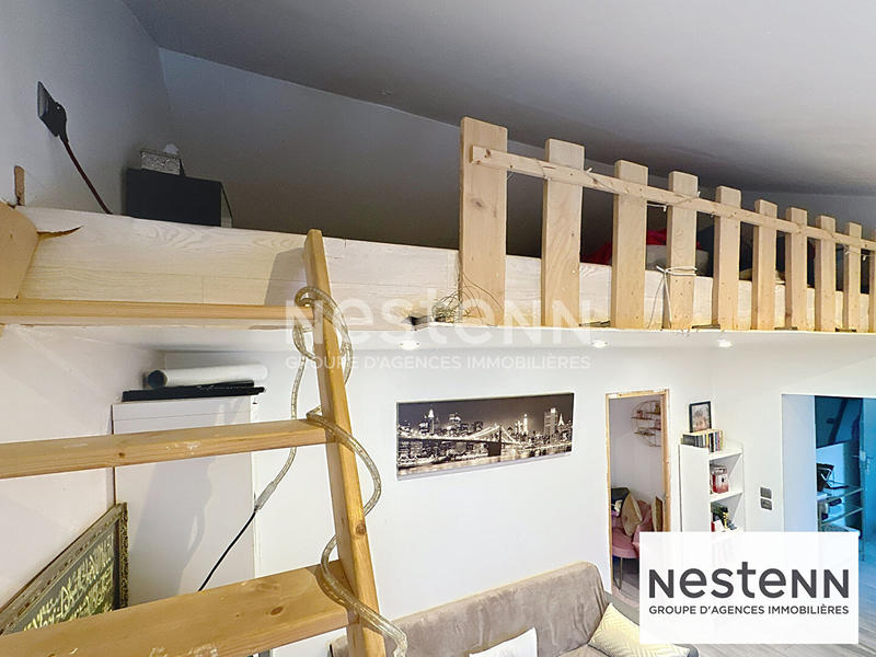 Maison - 918 m² - 5 pièces