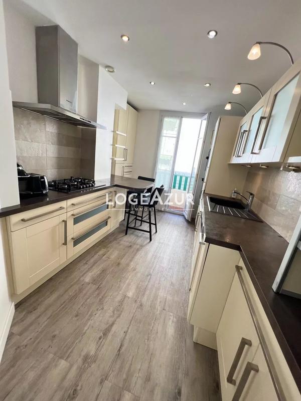 Appartement - 113 m² - 4 pièces