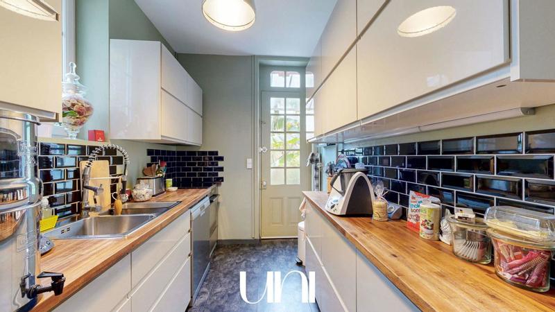 Maison - 164 m² - 6 pièces