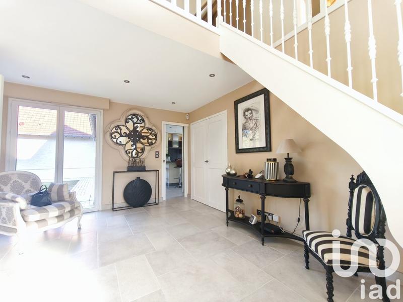 Maison - 339 m² - 7 pièces