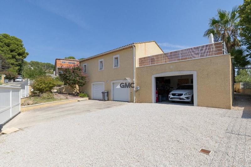 Villa - 146 m² - 5 pièces