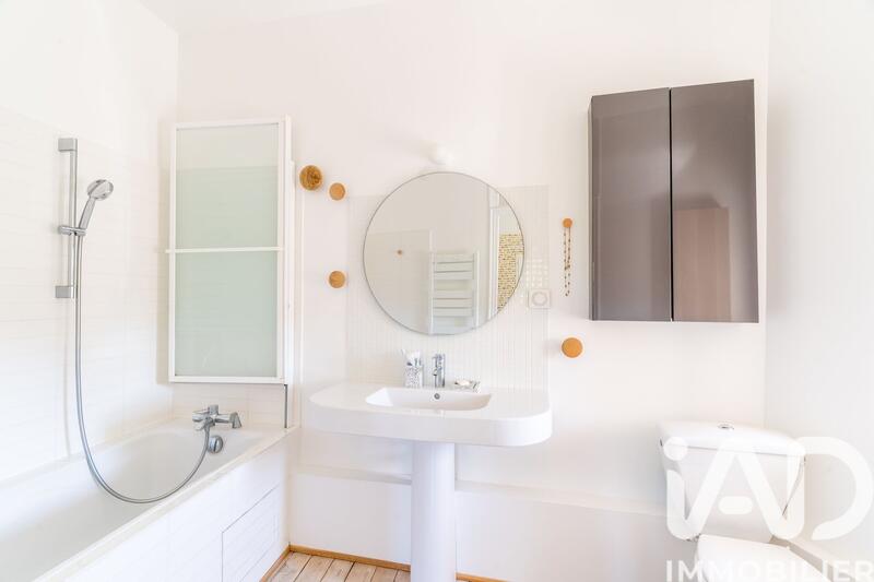 Maison de maîtres - 212 m² - 9 pièces